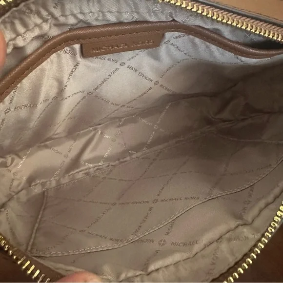 Michael Kors Jet Set Large East West Crossbody bag